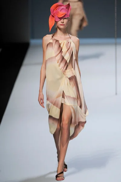 Look 29